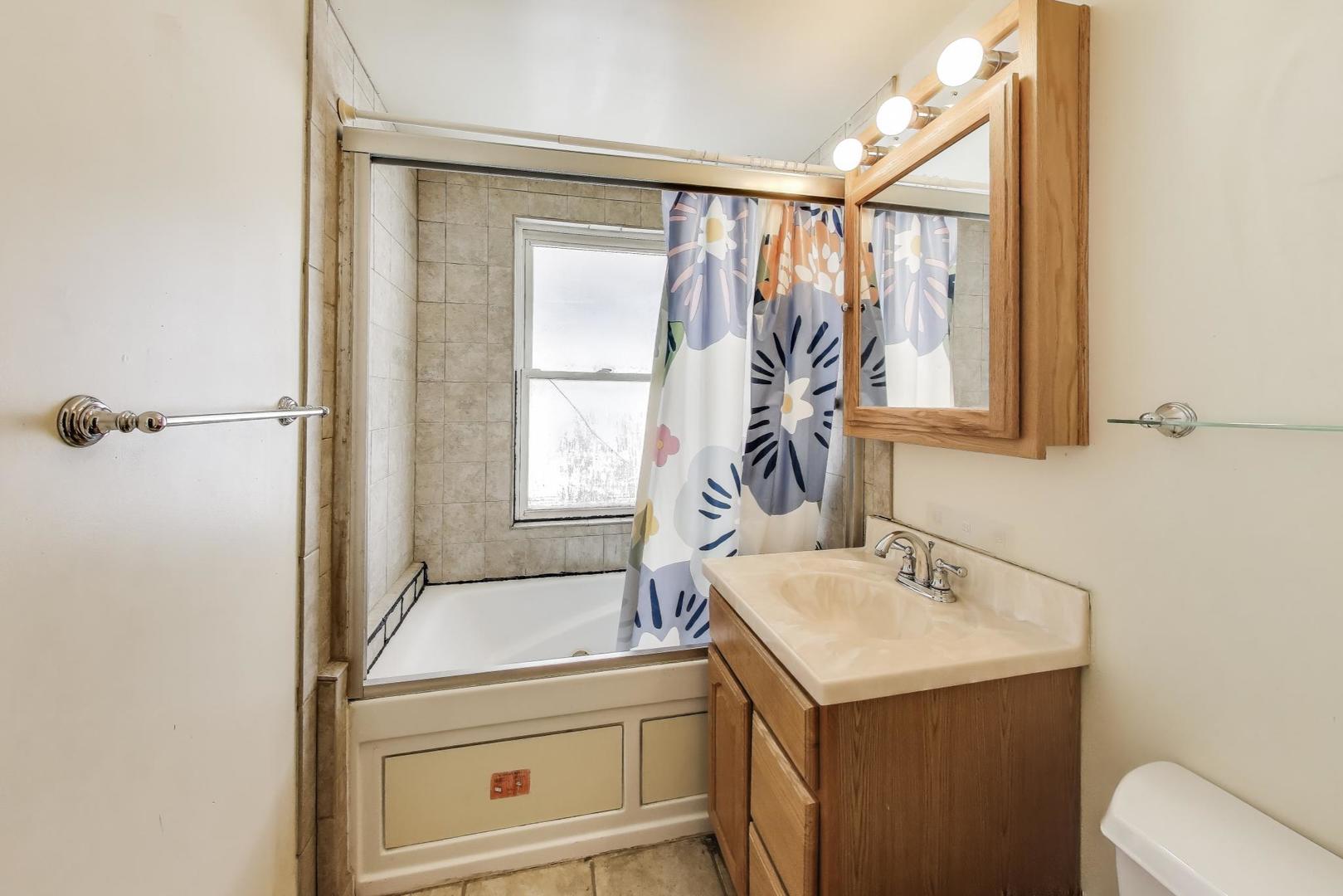 5636 W Augusta Boulevard Property Photo 30