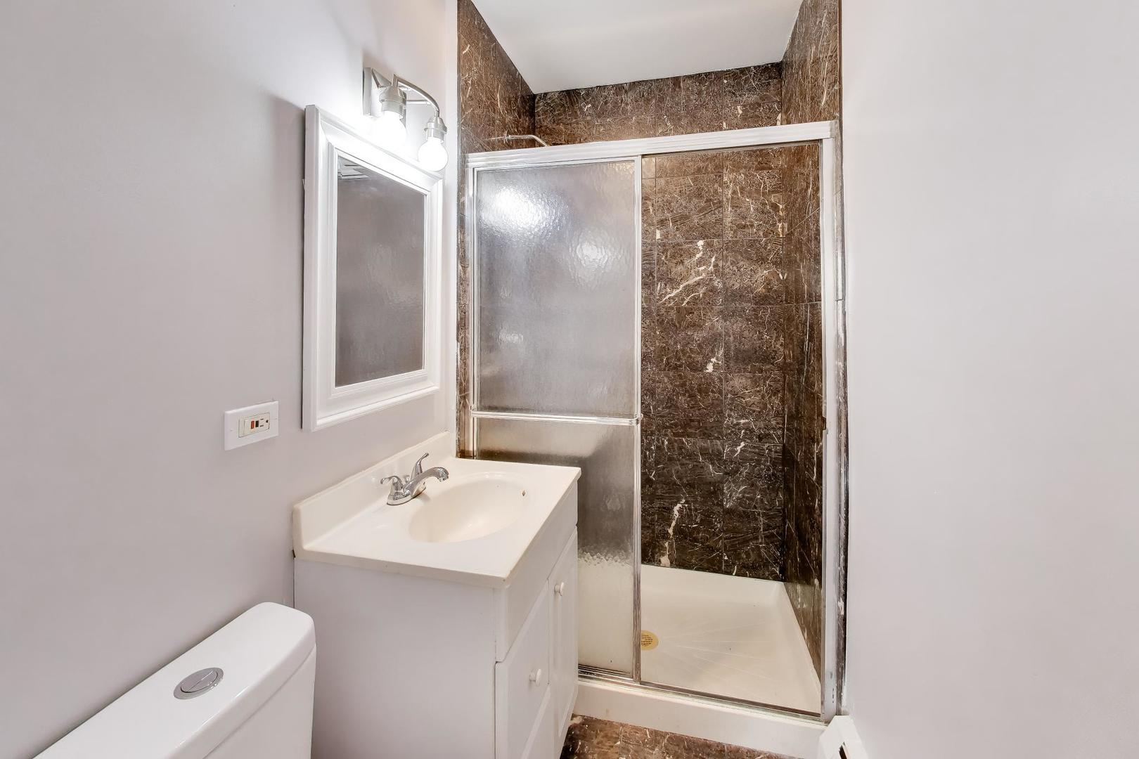 7123 N Damen Avenue 6e Property Photo 15
