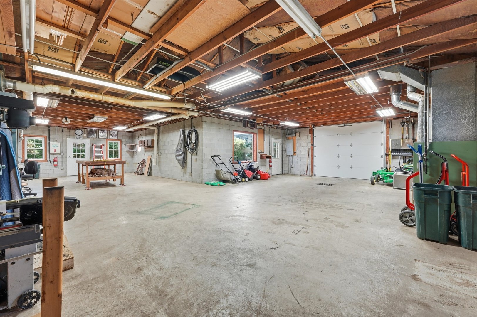 24 W 168th Street Property Photo 34