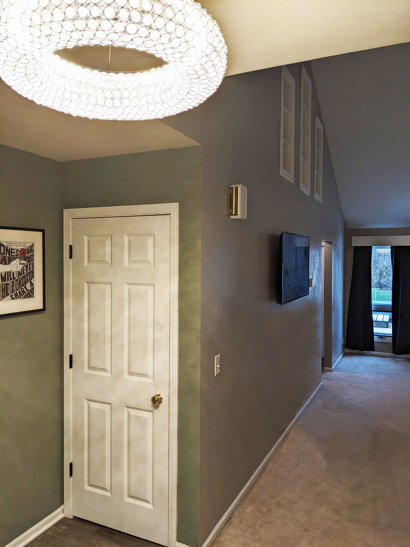 205 S Hossack Street Property Photo 6