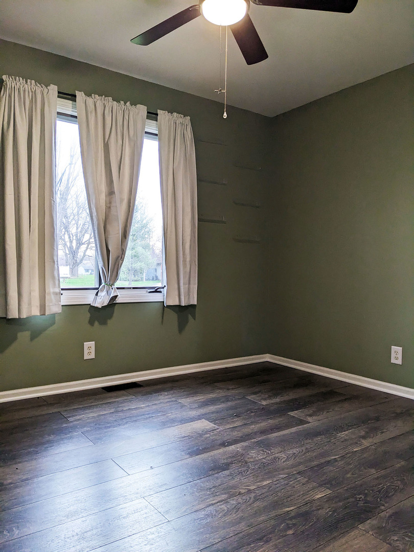 205 S Hossack Street Property Photo 14