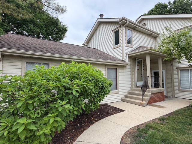 445 58th Place Property Photo 1