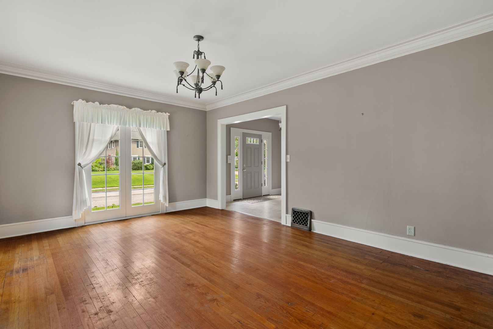 308 Forest Road Property Photo 7