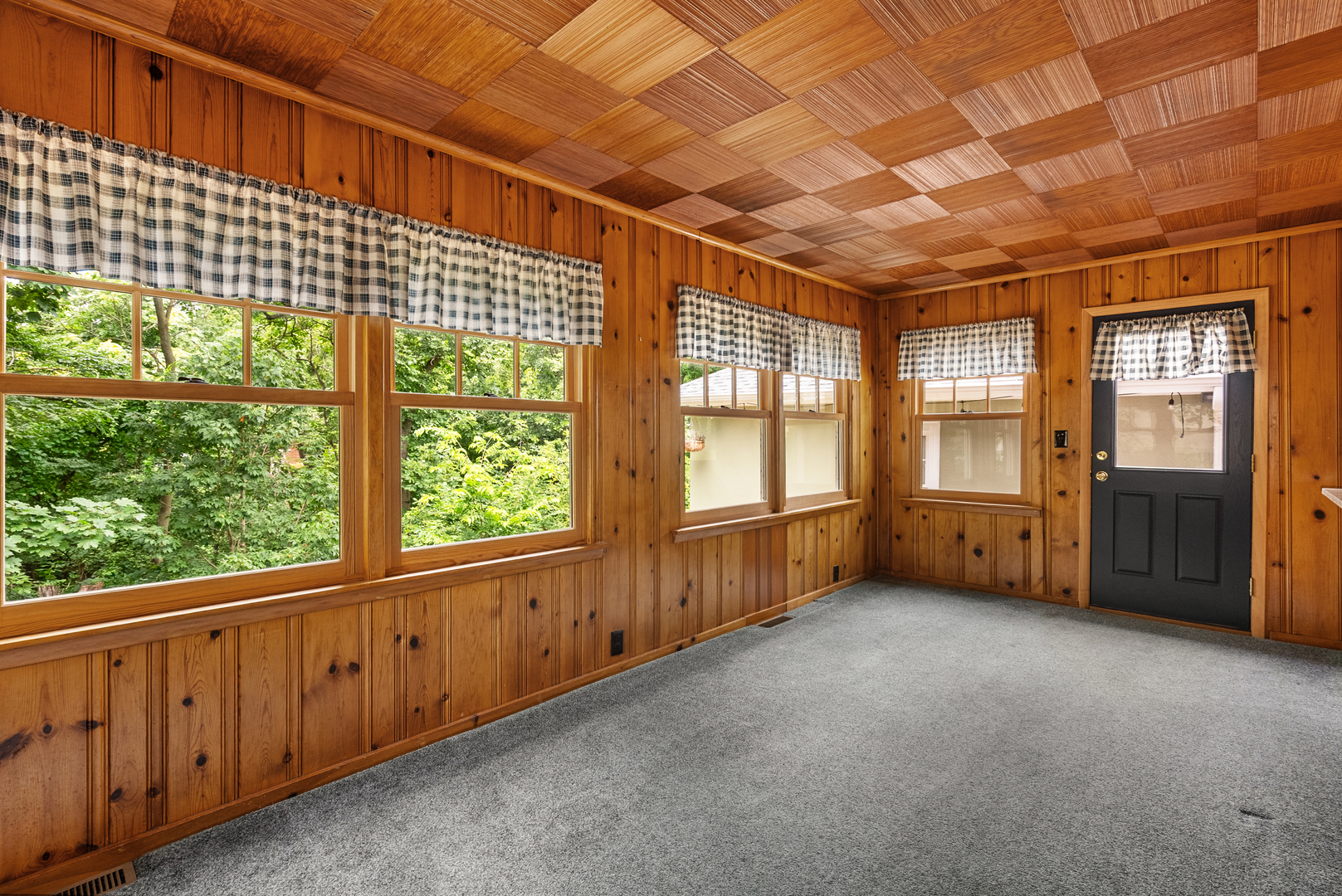 308 Forest Road Property Photo 14