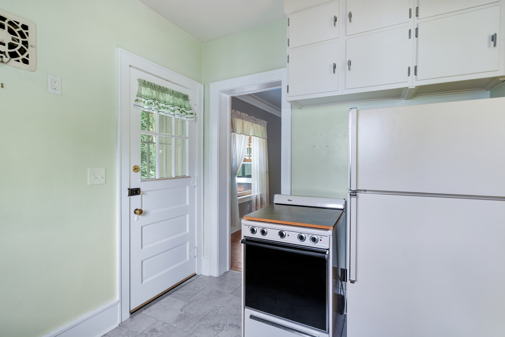 308 Forest Road Property Photo 23