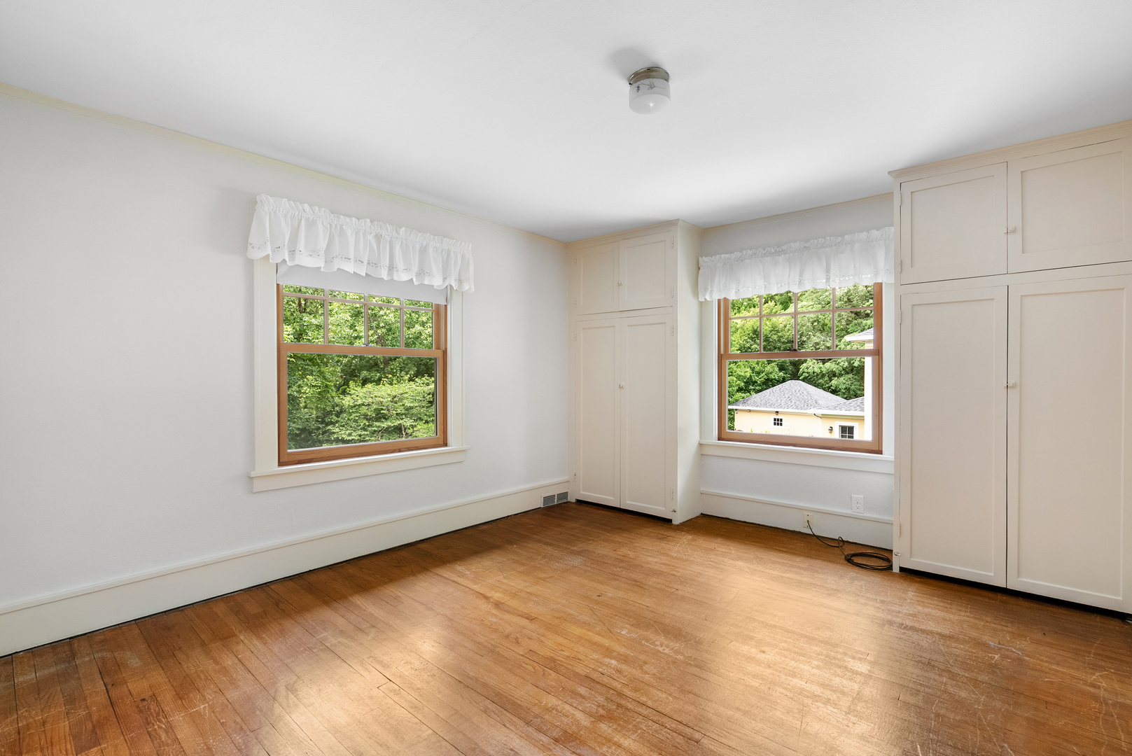 308 Forest Road Property Photo 32