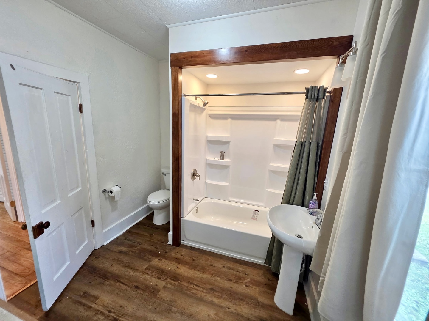 208 Shimp Street Property Photo 15
