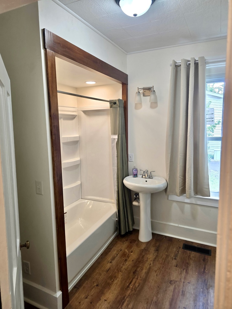 208 Shimp Street Property Photo 16