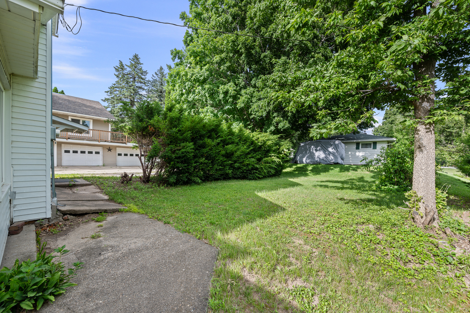 802 N High Street Property Photo 8