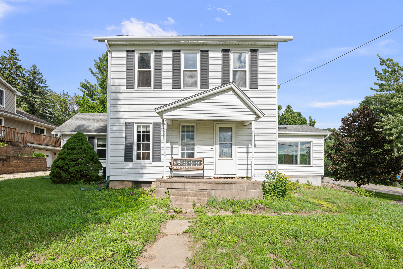 802 N High Street Property Photo 9