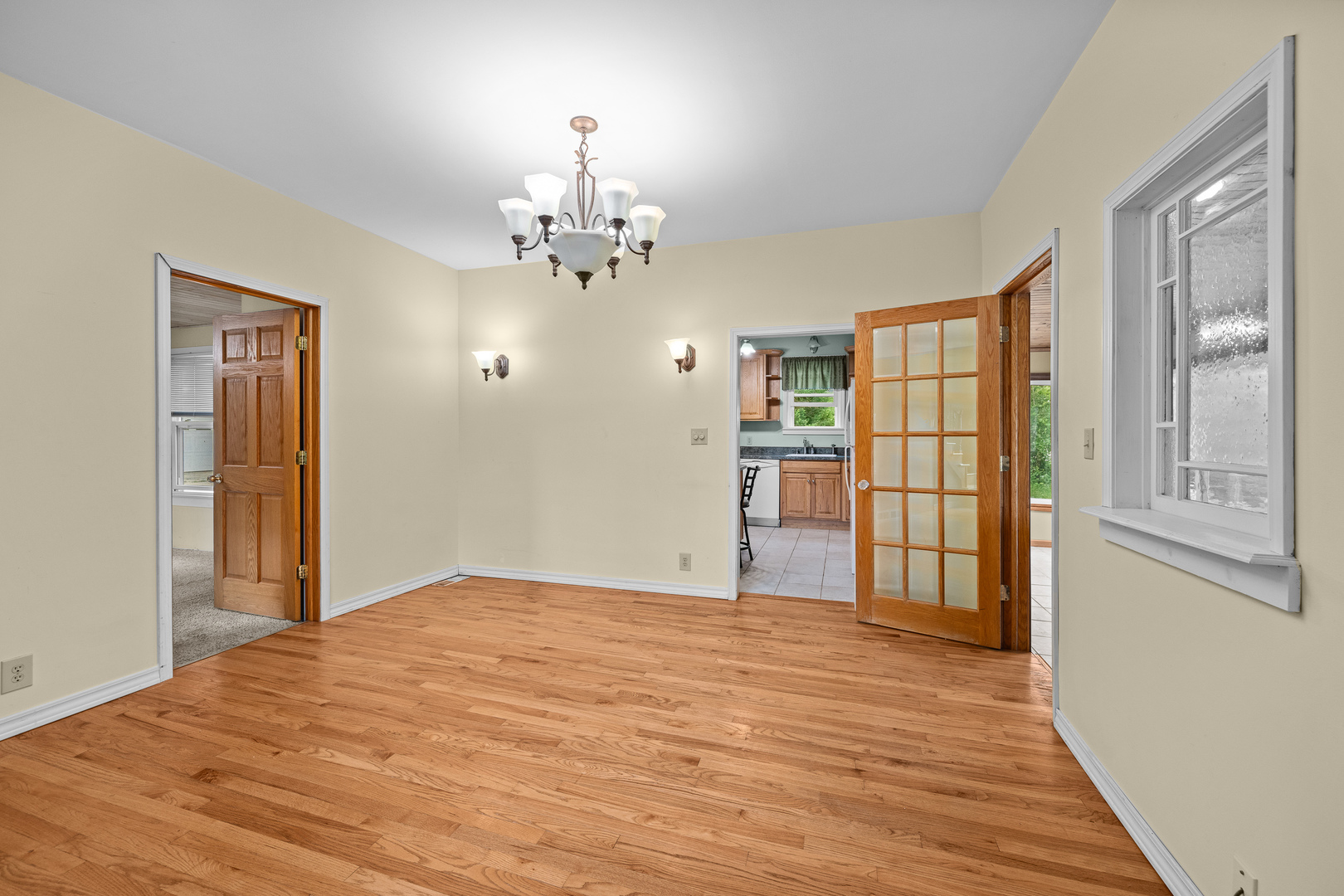 802 N High Street Property Photo 15