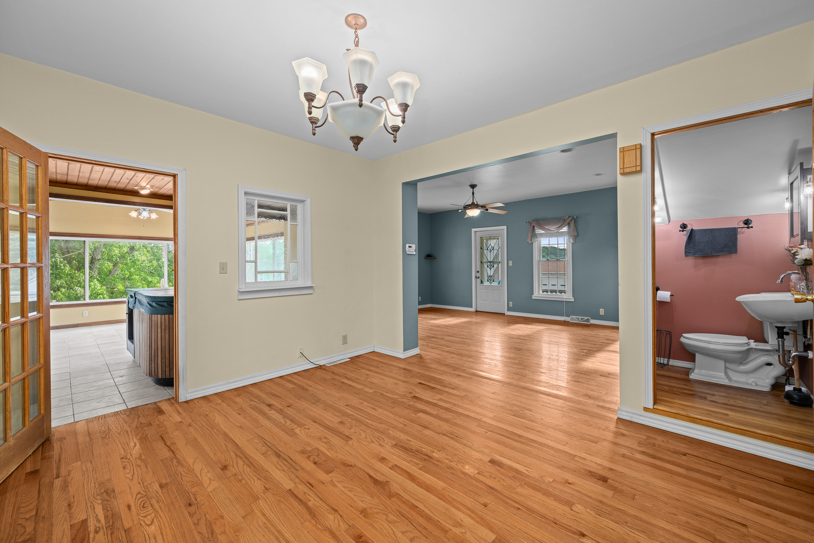 802 N High Street Property Photo 16