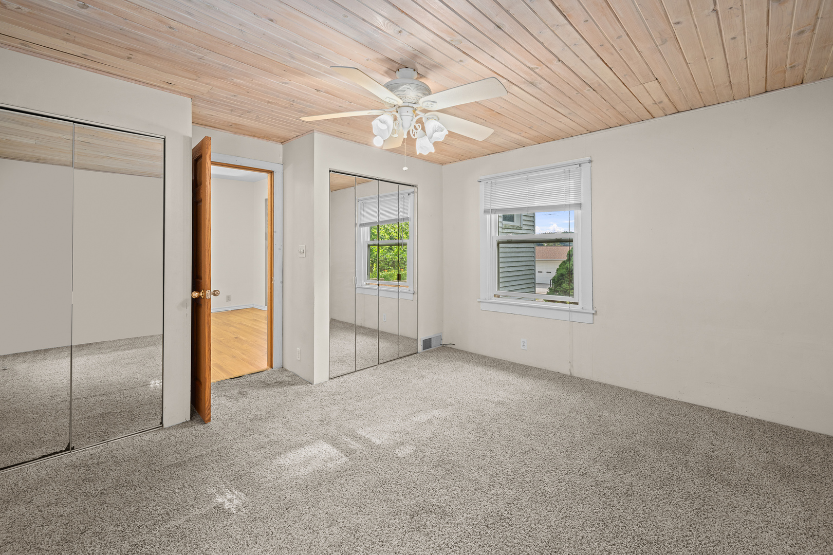 802 N High Street Property Photo 28