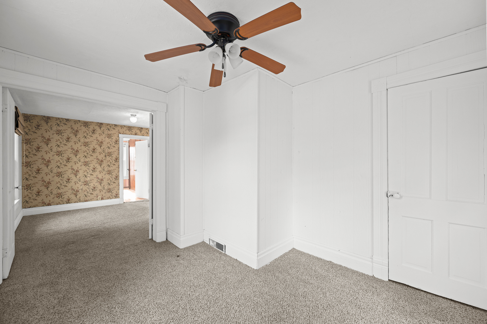 802 N High Street Property Photo 34