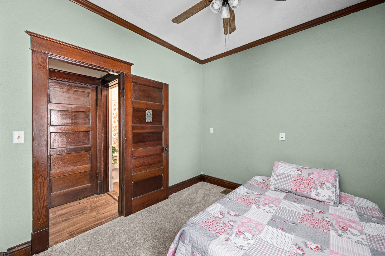 520 Pine Street Property Photo 17