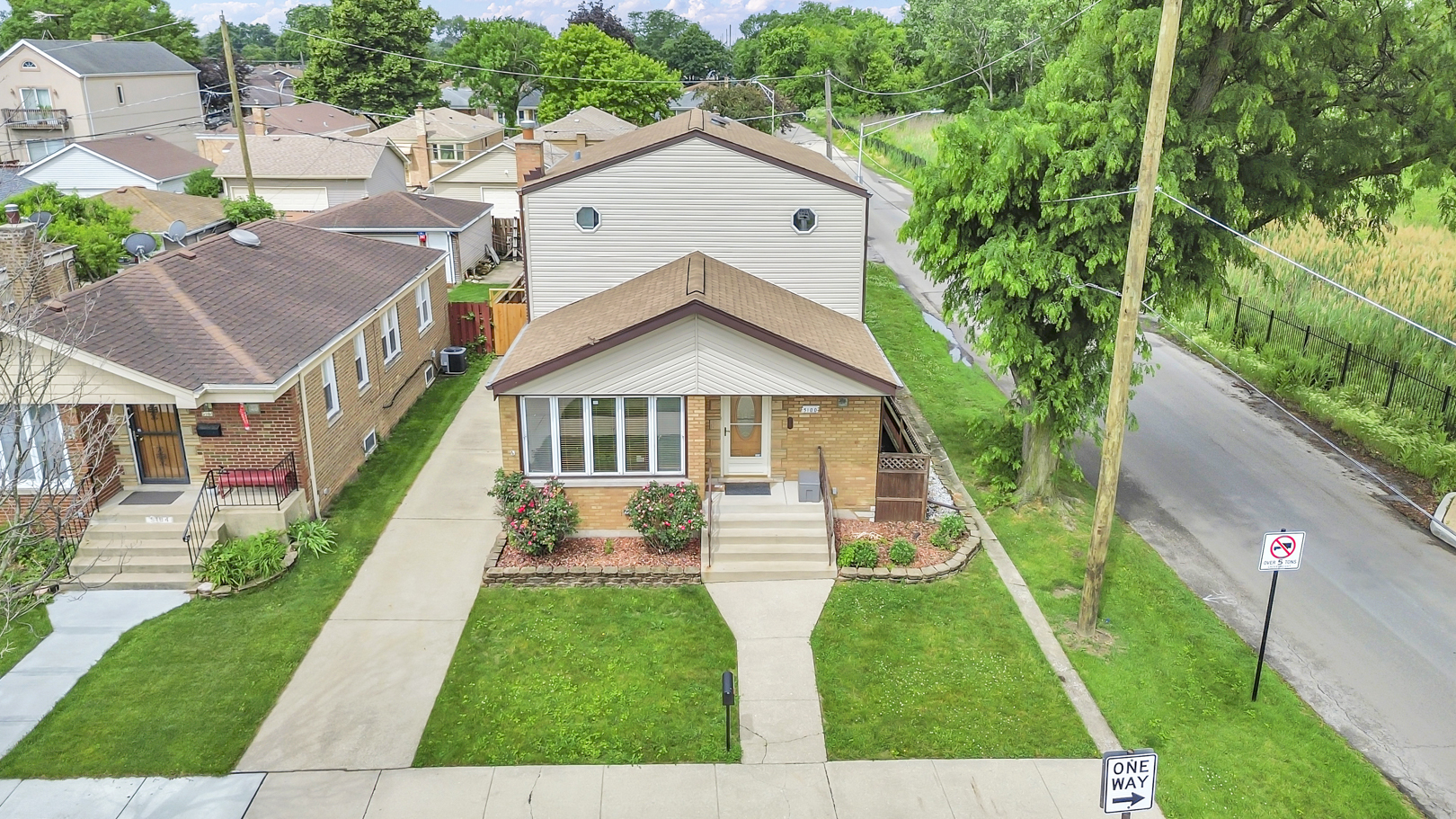 5100 S Rutherford Avenue Property Photo 5