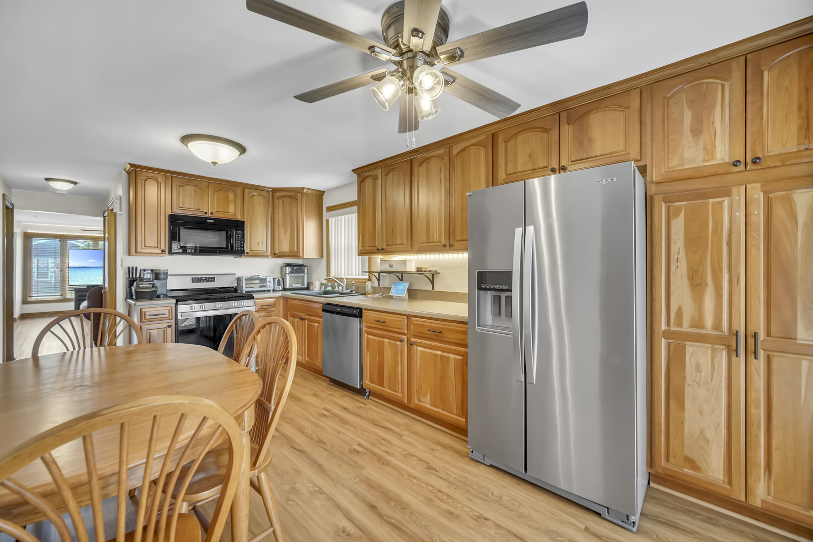 5100 S Rutherford Avenue Property Photo 12