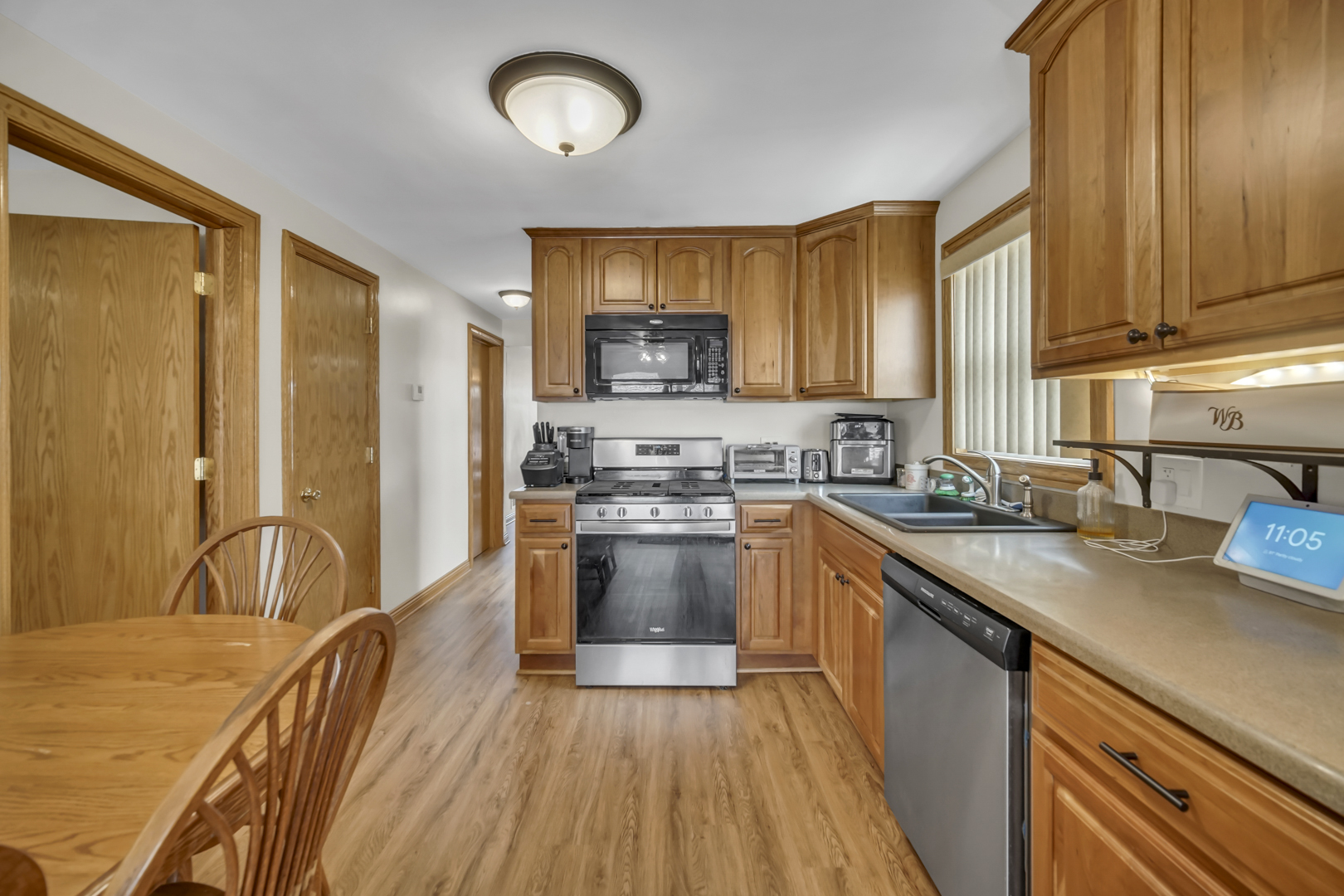 5100 S Rutherford Avenue Property Photo 13