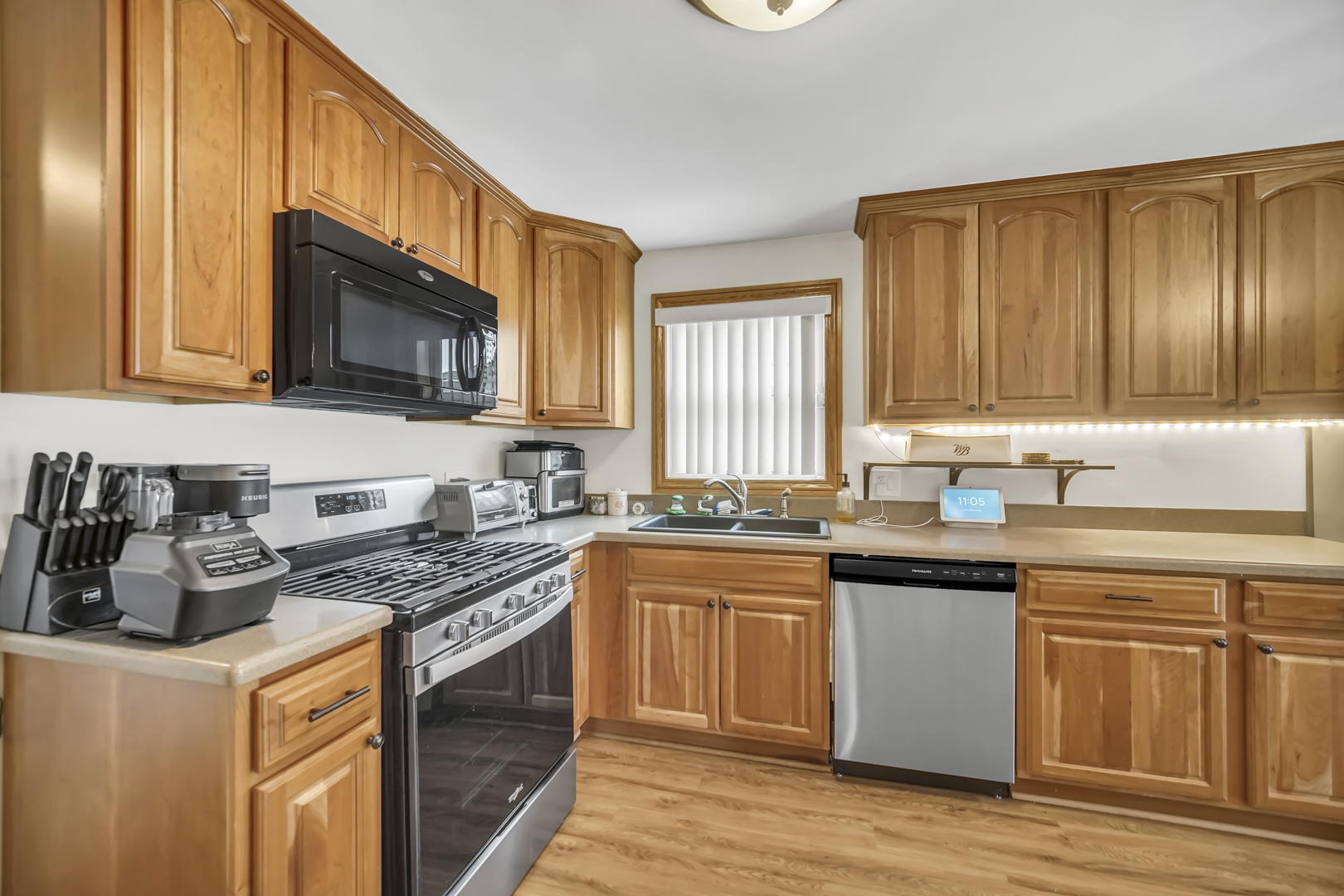 5100 S Rutherford Avenue Property Photo 14