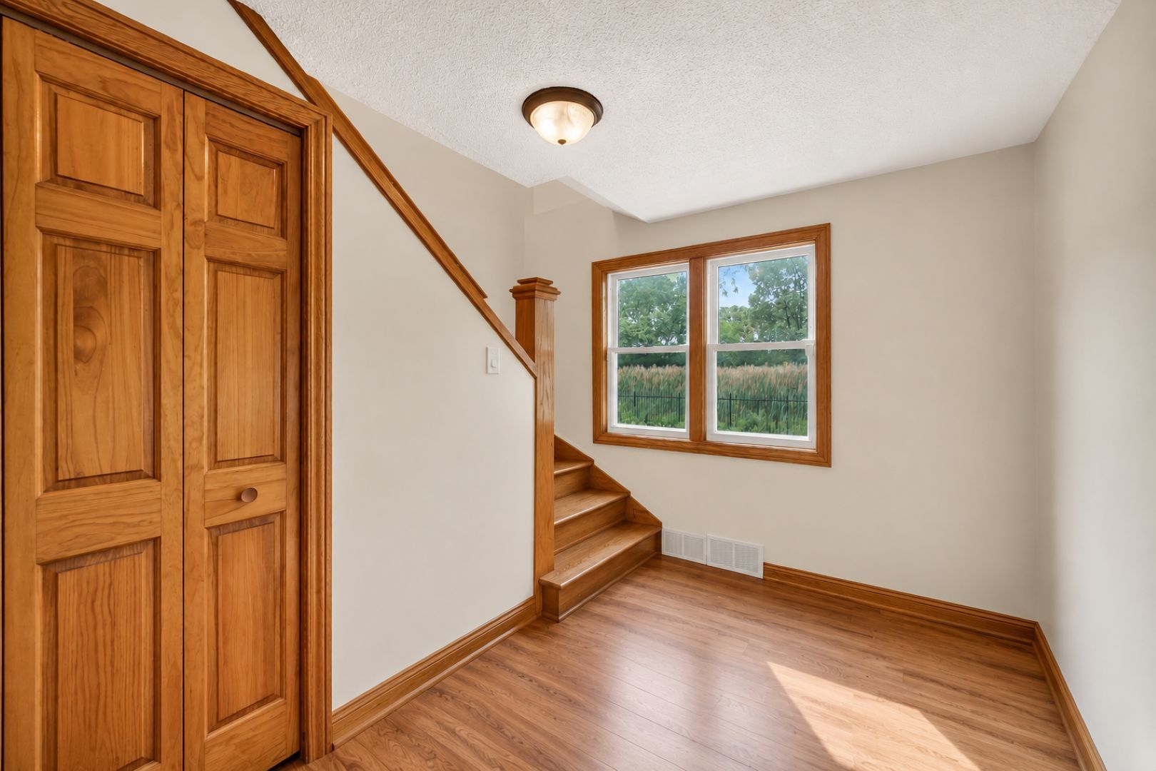 5100 S Rutherford Avenue Property Photo 16