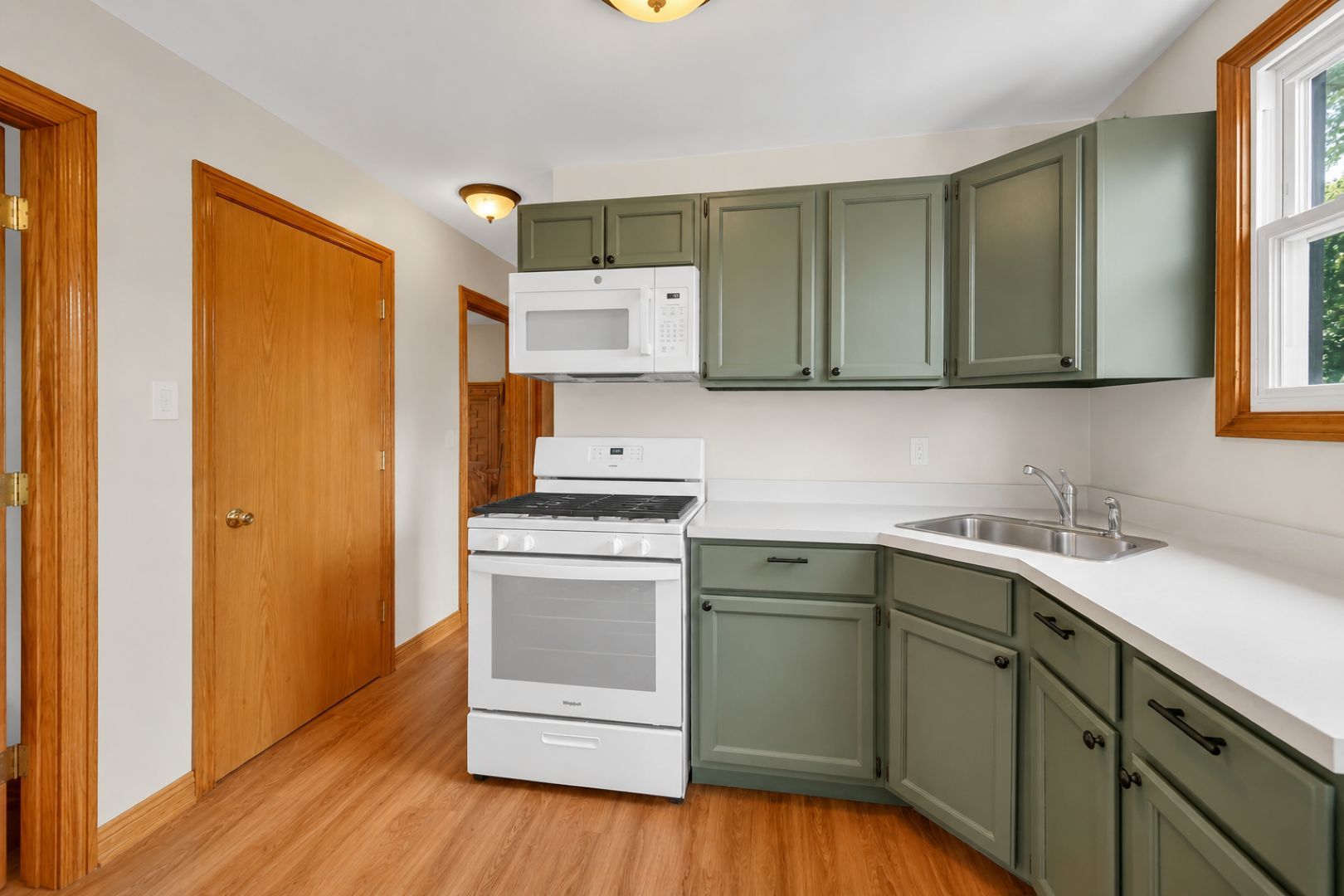 5100 S Rutherford Avenue Property Photo 18