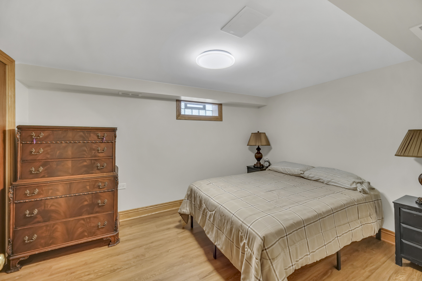 5100 S Rutherford Avenue Property Photo 29