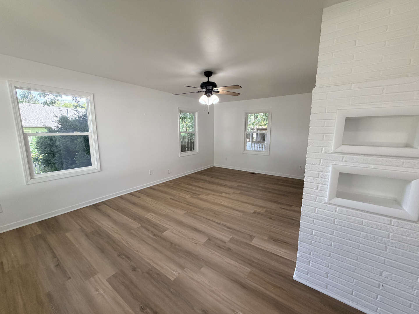410 E Abe Street Property Photo 6