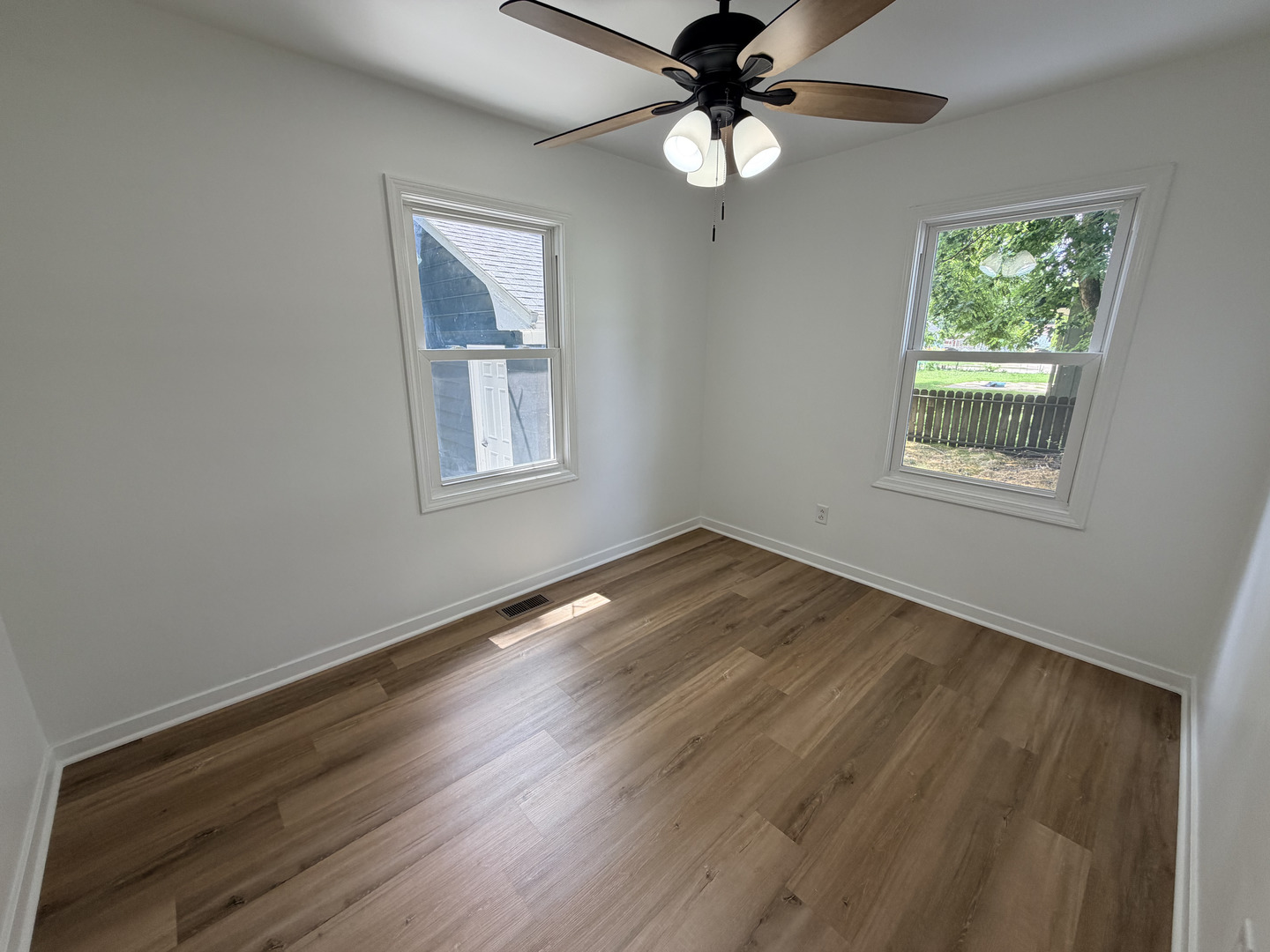410 E Abe Street Property Photo 15