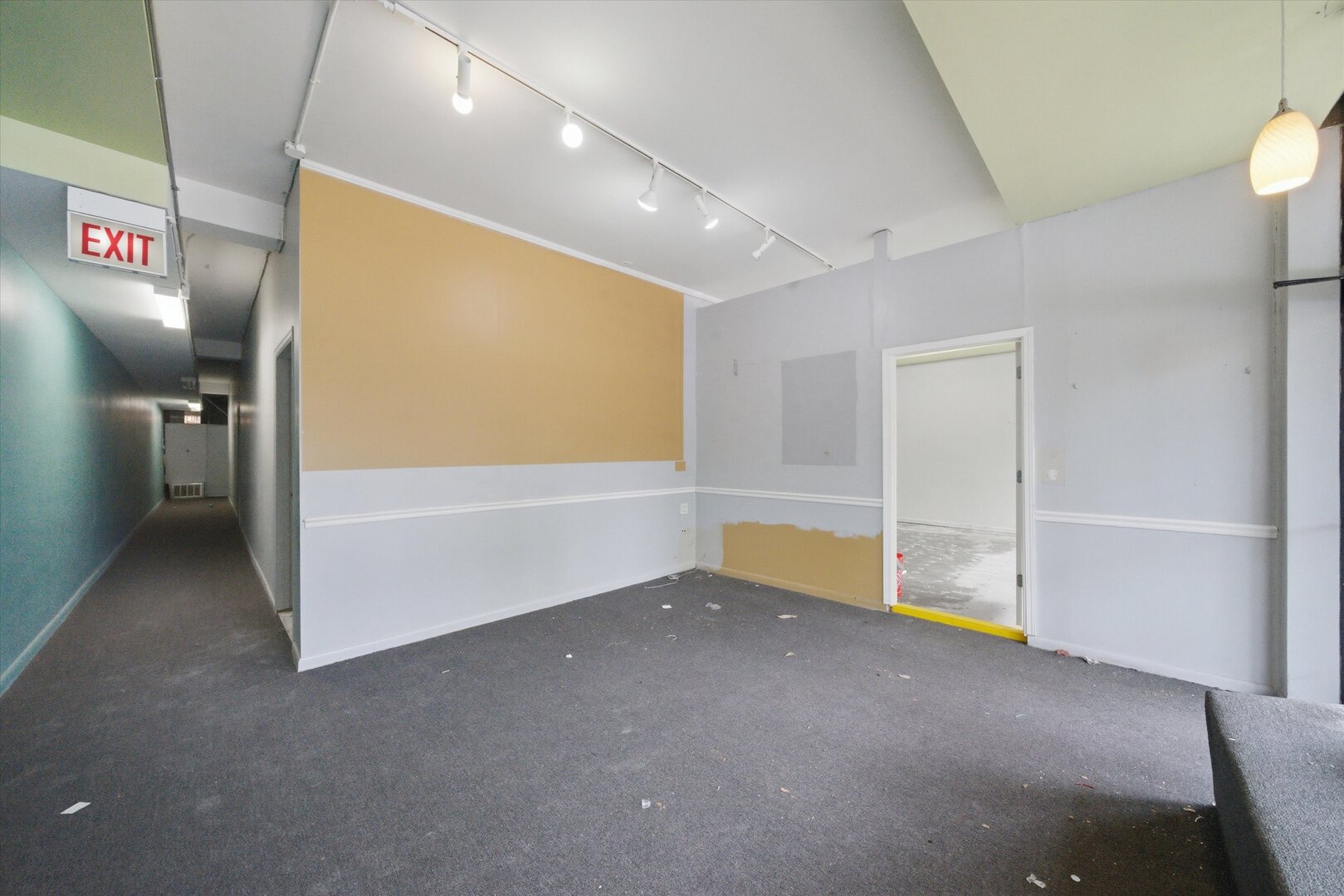 5337 W Devon Avenue Property Photo 14