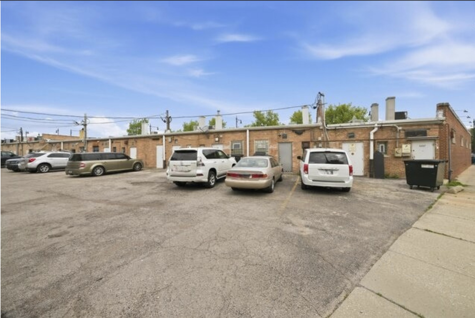 5337 W Devon Avenue Property Photo 23