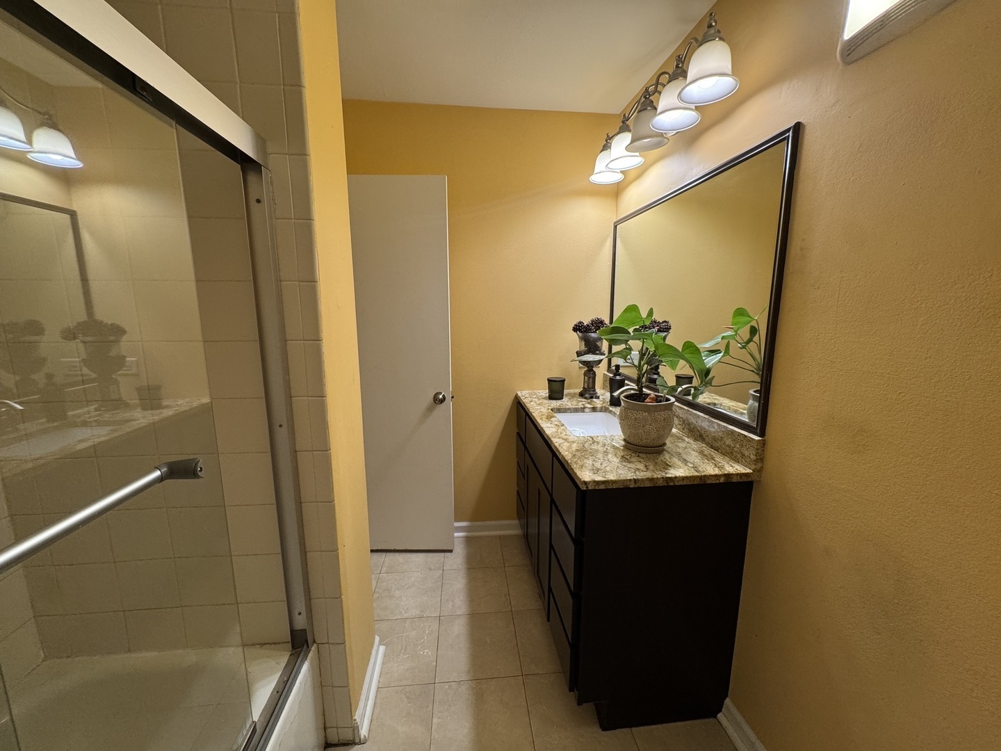 3425 83rd Street D13 Property Photo 10