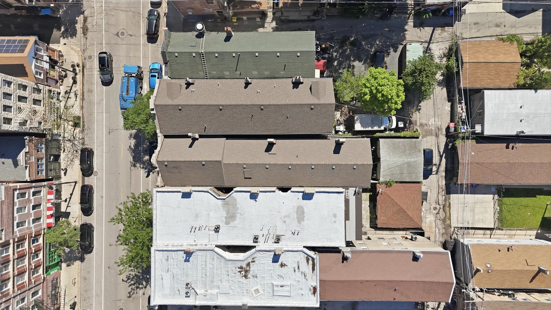 1321 W 18th Street Property Photo 3