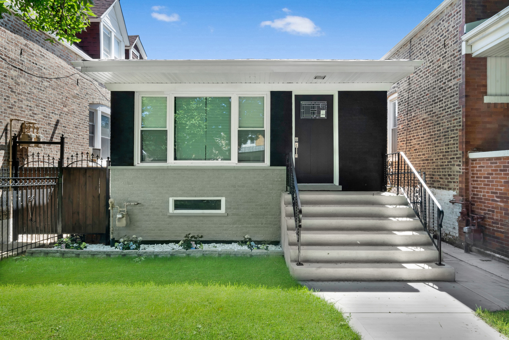 4331 S Campbell Avenue Property Photo 1
