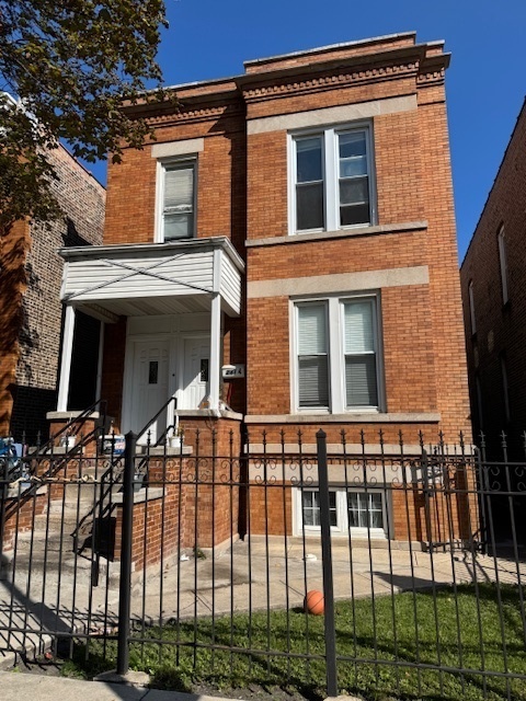 2434 W Pershing Road Property Photo 1