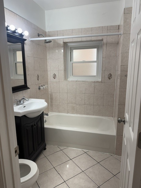 2434 W Pershing Road Property Photo 6