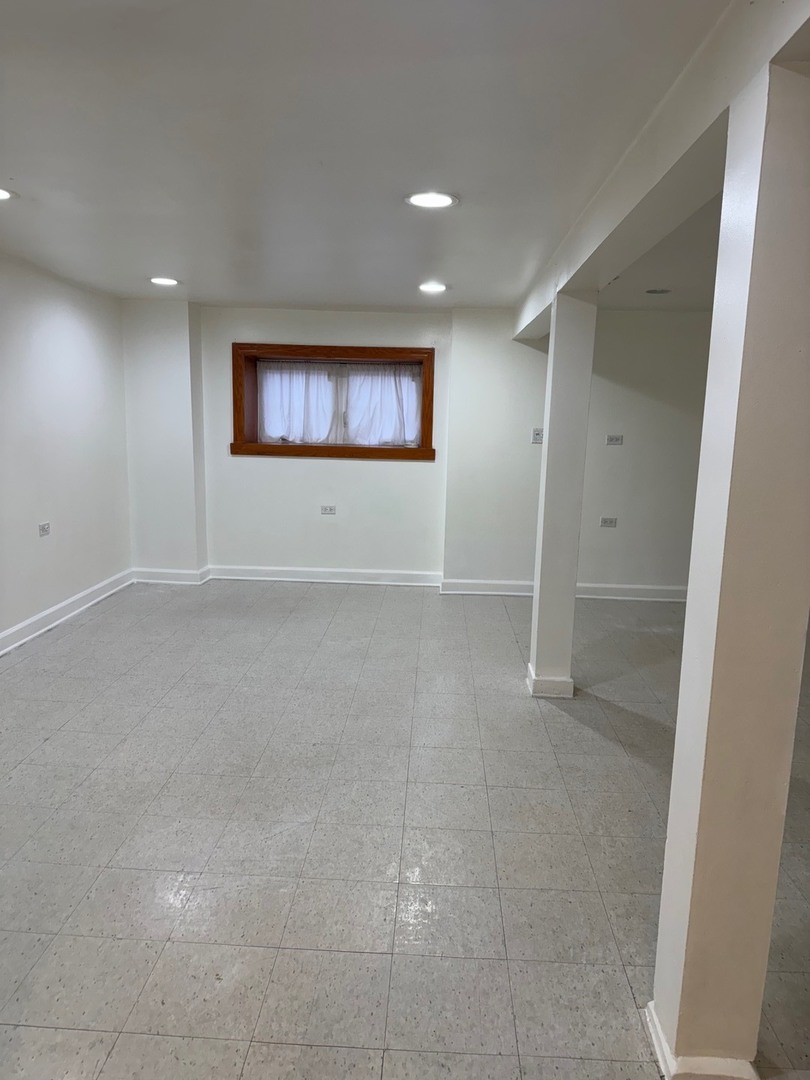 2434 W Pershing Road Property Photo 12