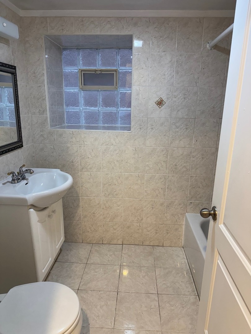 2434 W Pershing Road Property Photo 15