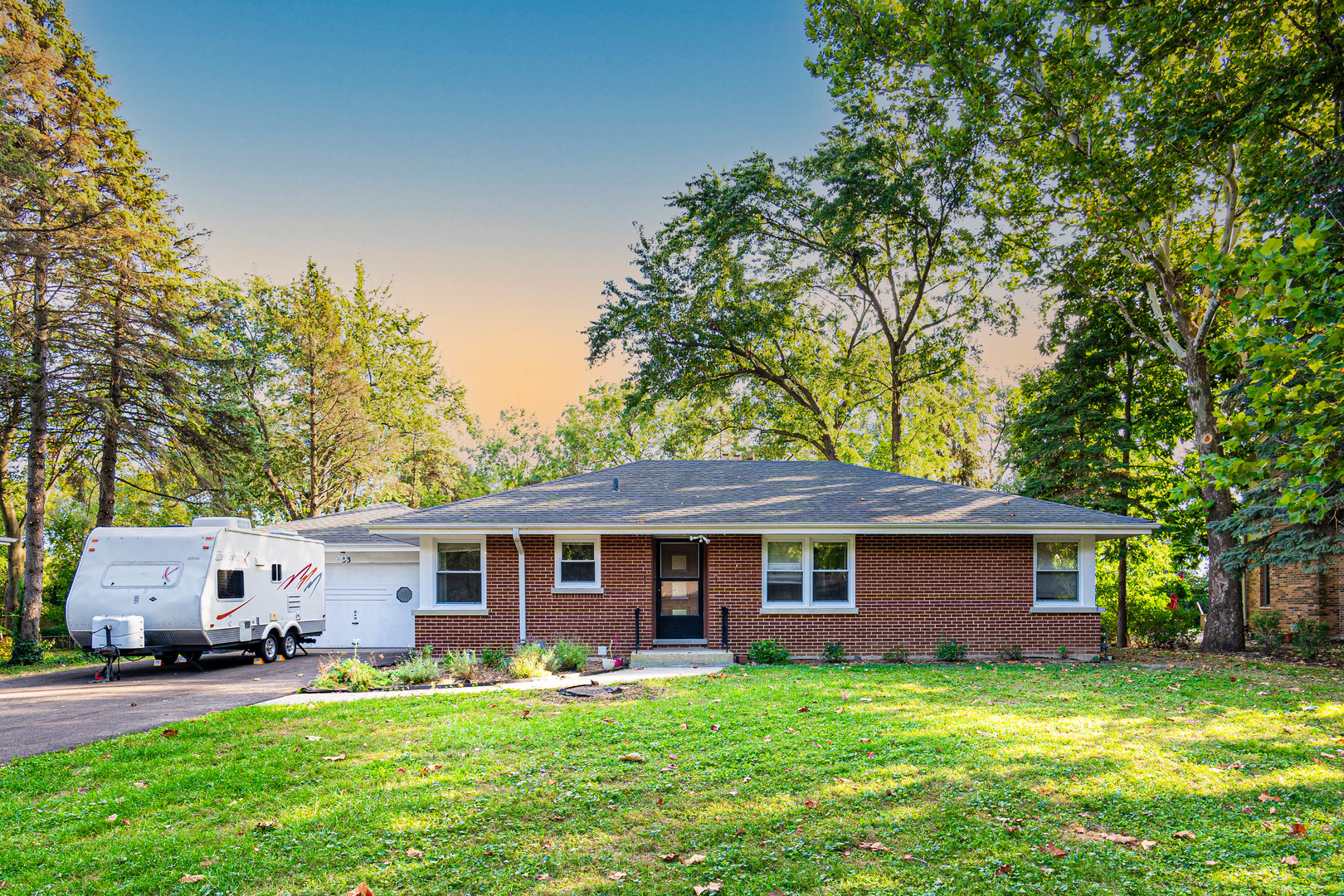33 Briarwood Lane Property Photo 1