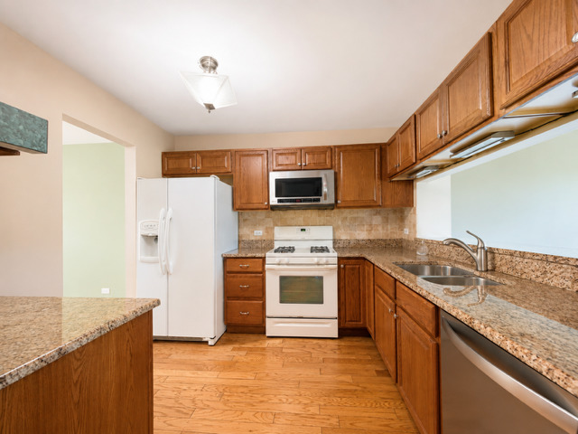 1696 Vermont Drive Property Photo 3
