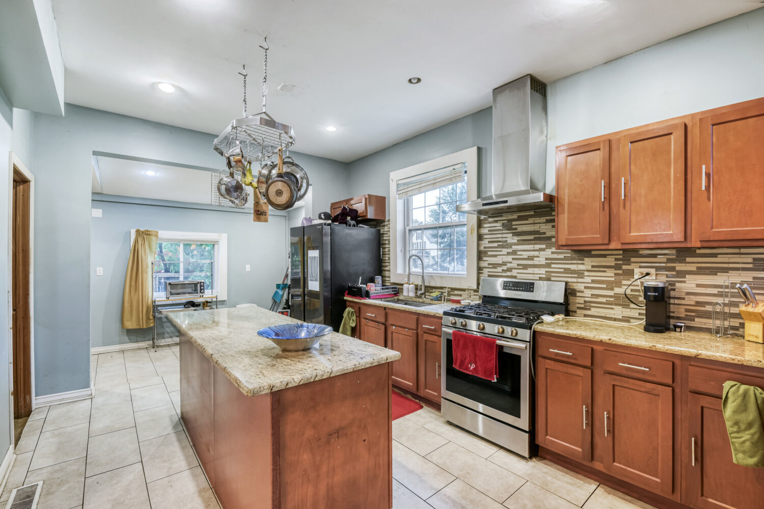 5406 W Ferdinand Street Property Photo 6