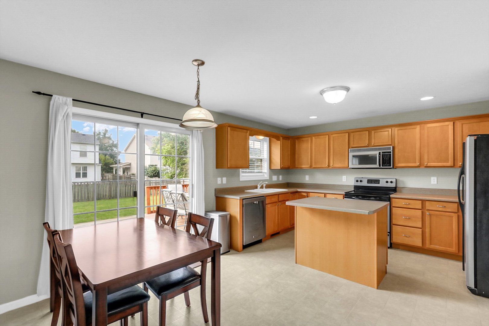 3905 Wild Flower Drive Property Photo 16