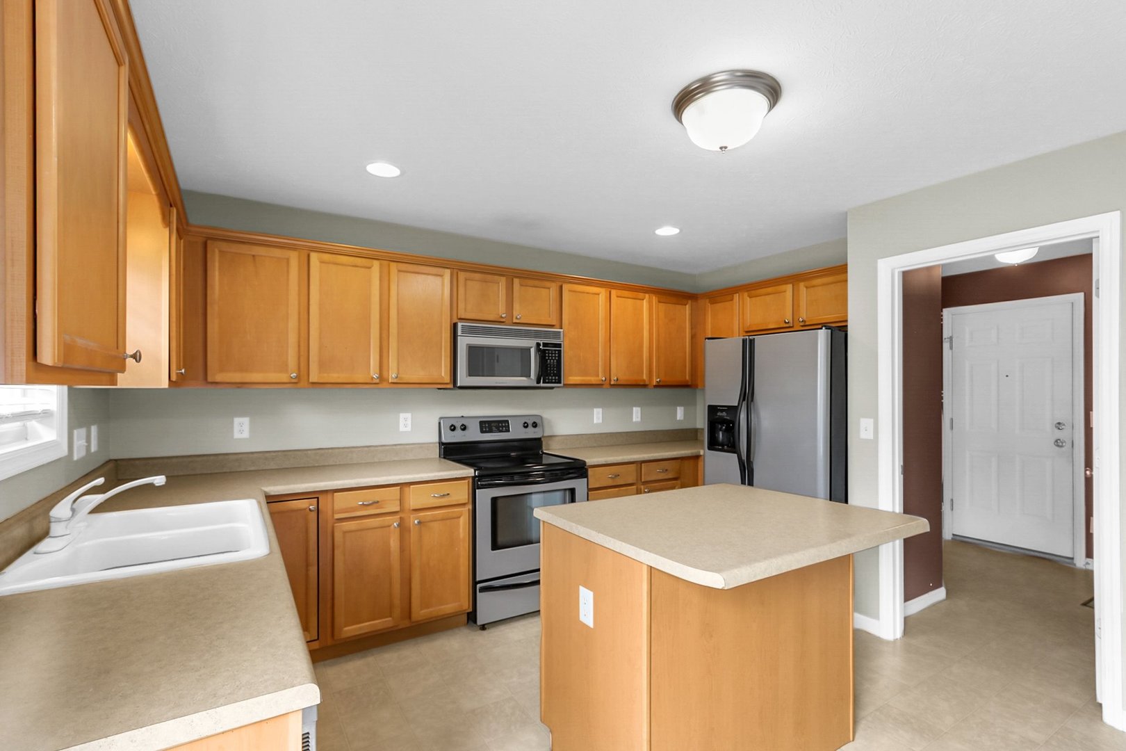 3905 Wild Flower Drive Property Photo 18