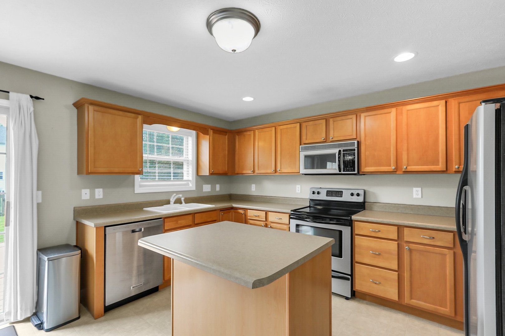3905 Wild Flower Drive Property Photo 19