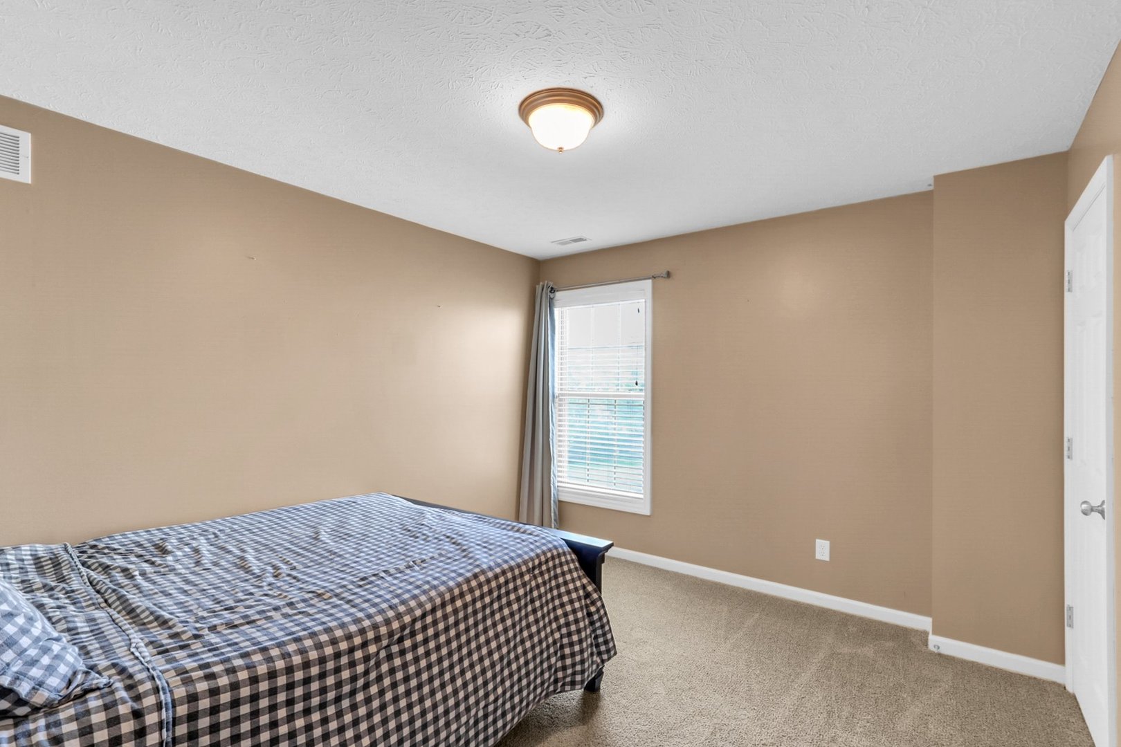 3905 Wild Flower Drive Property Photo 25