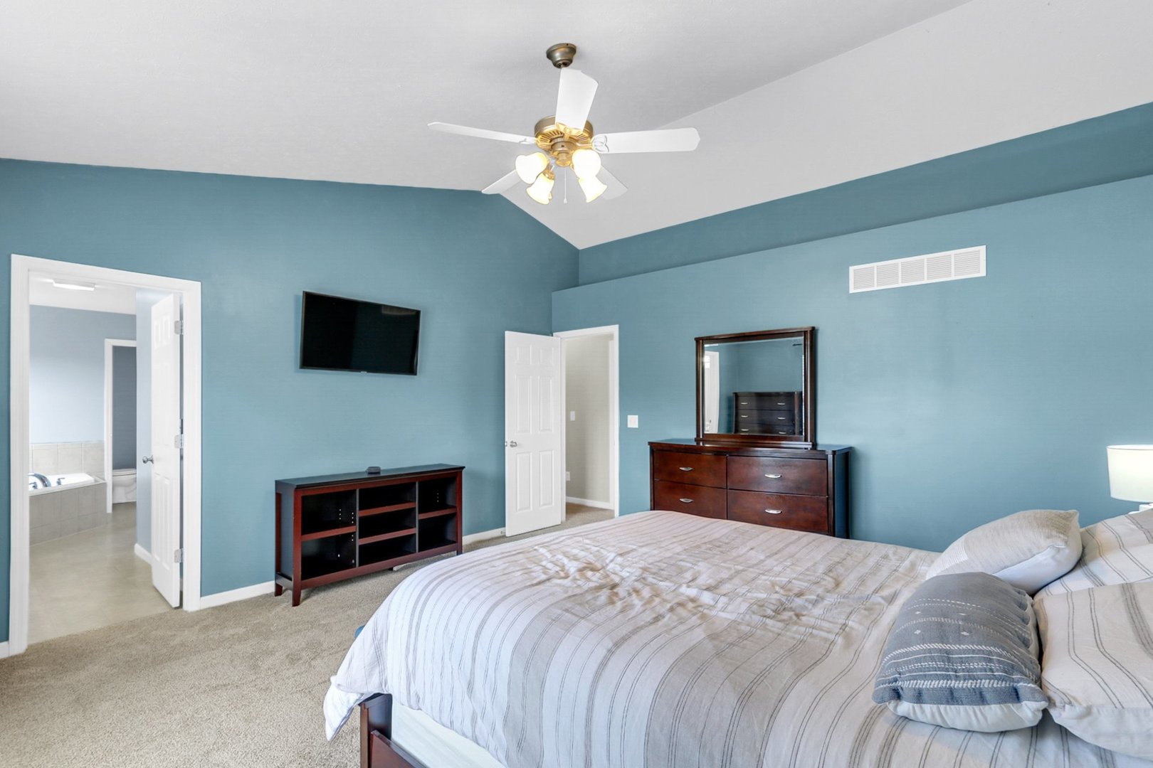 3905 Wild Flower Drive Property Photo 29