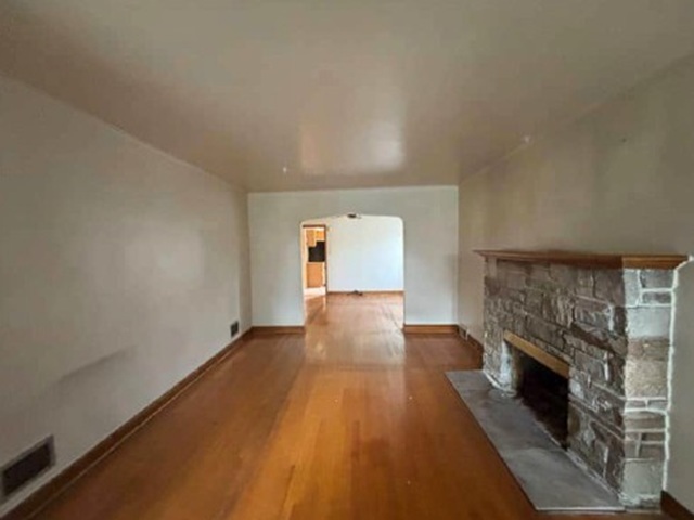 11841 S Campbell Avenue Property Photo 6