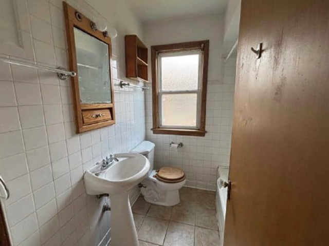 11841 S Campbell Avenue Property Photo 13