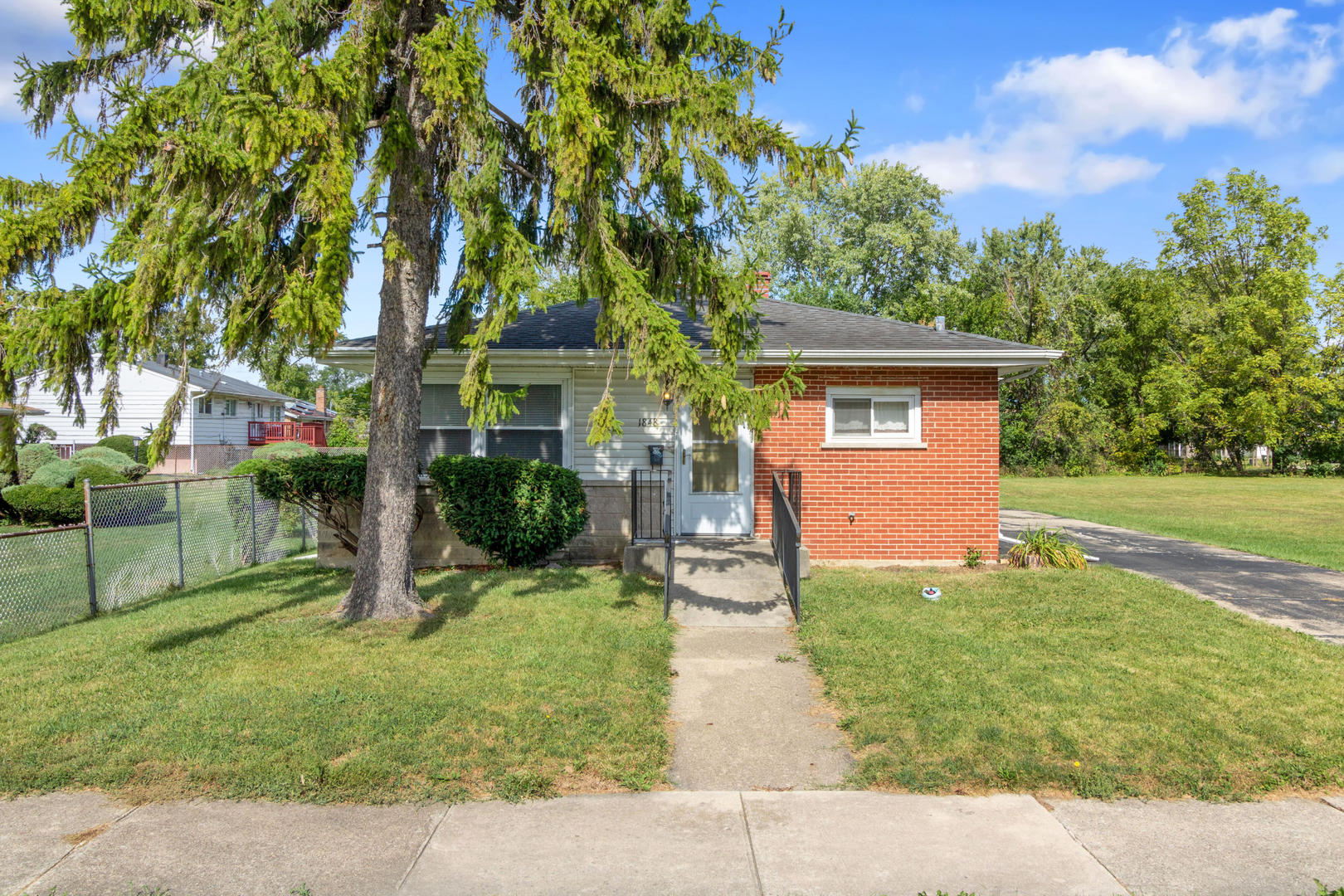 1848 W 163rd Street Property Photo 1