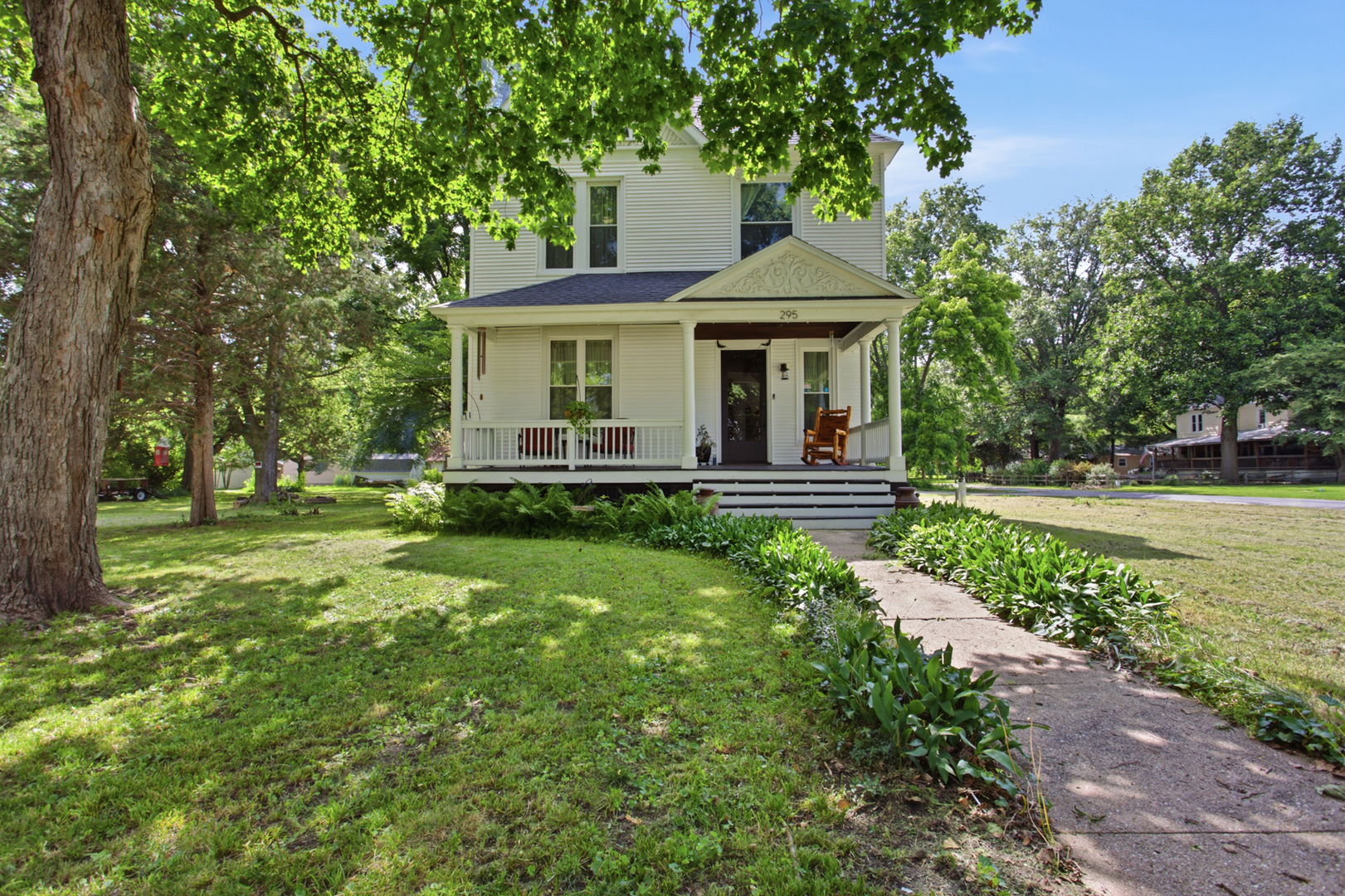 295 N Pritchett Street