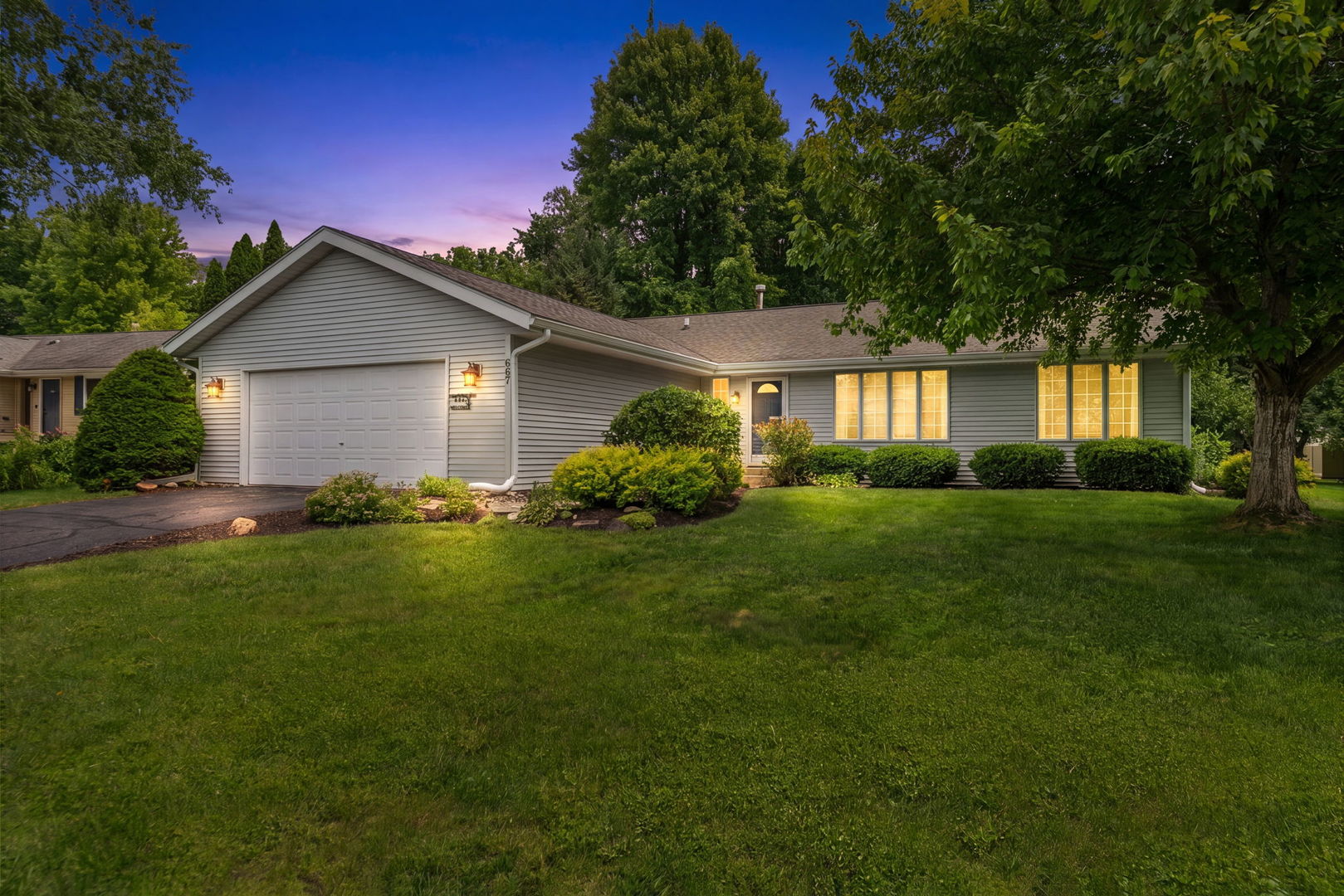 667 Westport Drive Property Photo 2
